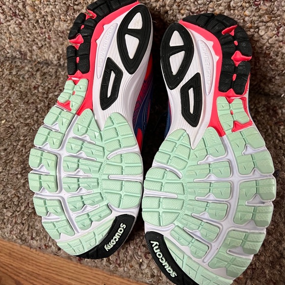 Saucony ladies sneakers size 7.5 - Picture 3 of 7